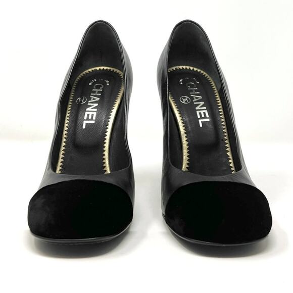 Chanel Black Velvet Cap Toe CC Logo Pumps- Size 36.5 - Picture 4 of 10